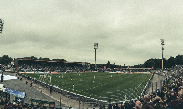 Merck-Stadion am Böllenfalltor